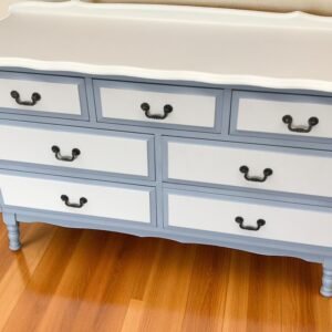 Dresser antique style