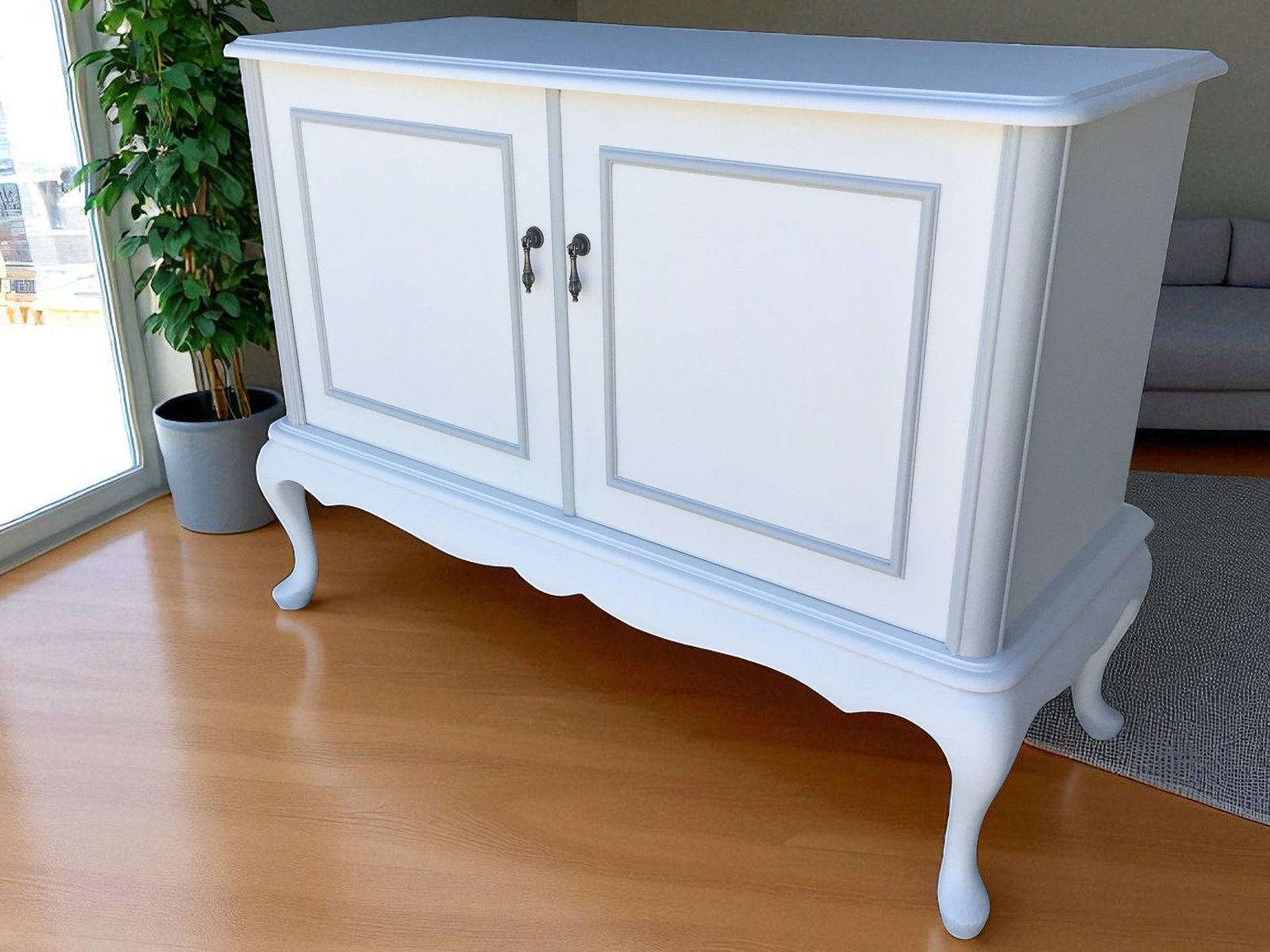 French Provincial 7-Drawer Dresser